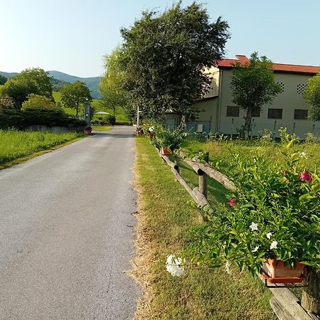 L'Isola Dla Cerrea Panzió Mombasiglio Kültér fotó