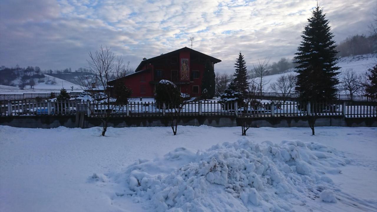 L'Isola Dla Cerrea Panzió Mombasiglio Kültér fotó