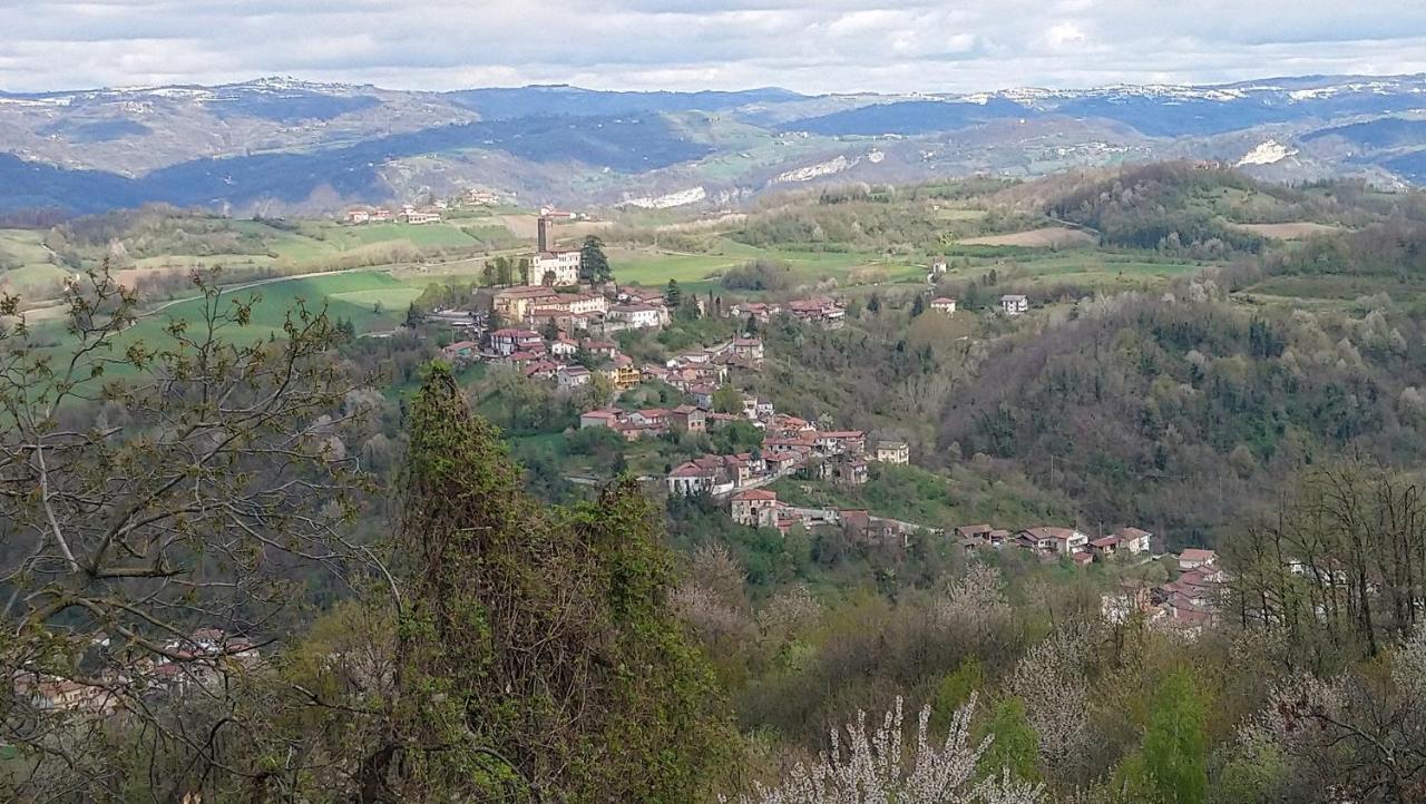 L'Isola Dla Cerrea Panzió Mombasiglio Kültér fotó