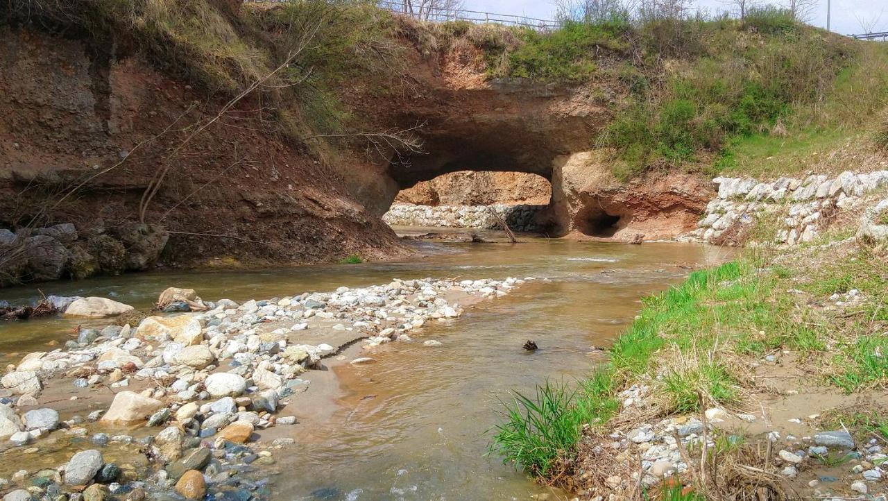 L'Isola Dla Cerrea Panzió Mombasiglio Kültér fotó