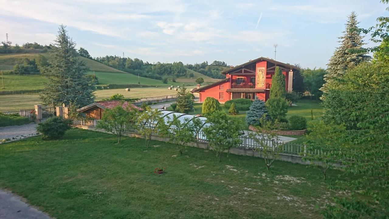 L'Isola Dla Cerrea Panzió Mombasiglio Kültér fotó