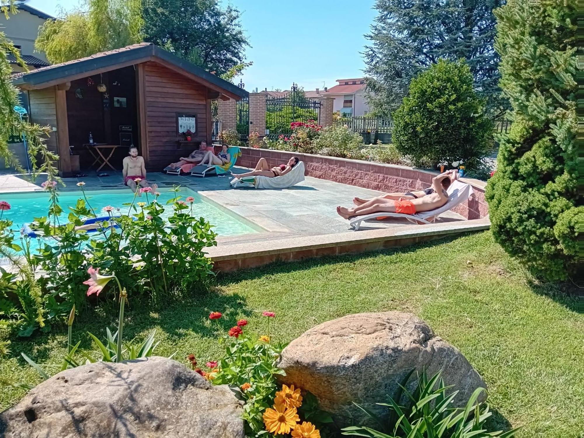 L'Isola Dla Cerrea Panzió Mombasiglio Kültér fotó